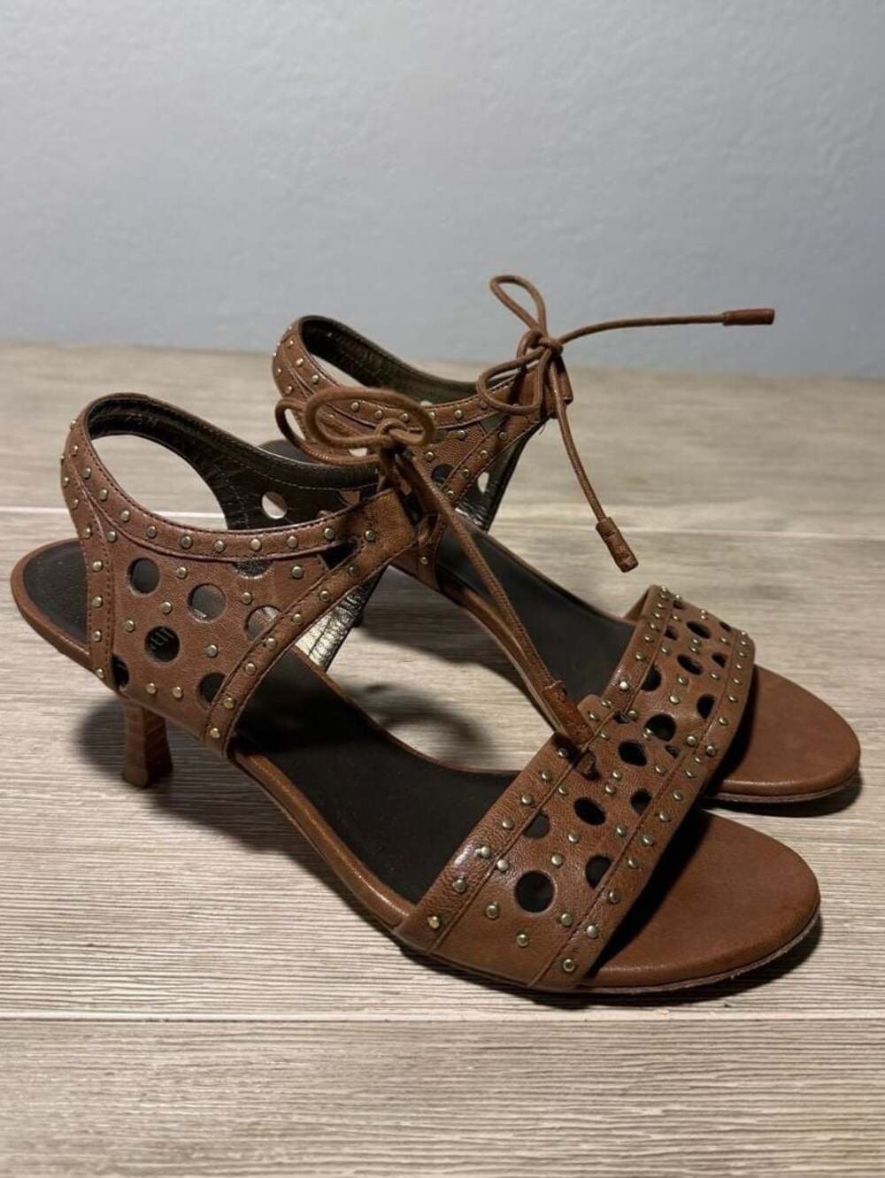 Stuart Weitzman Brown Studded Laser Cut Lace Up Kitten Heel Sandals Size 7.5M